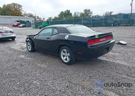 2013 Dodge Challenger Sxt z USA, uszkodzony, nr VIN 2C3CDYAG3DH548883